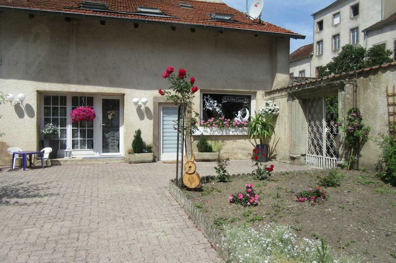 La belle endormie - appartement A Fenetrange Exterior foto